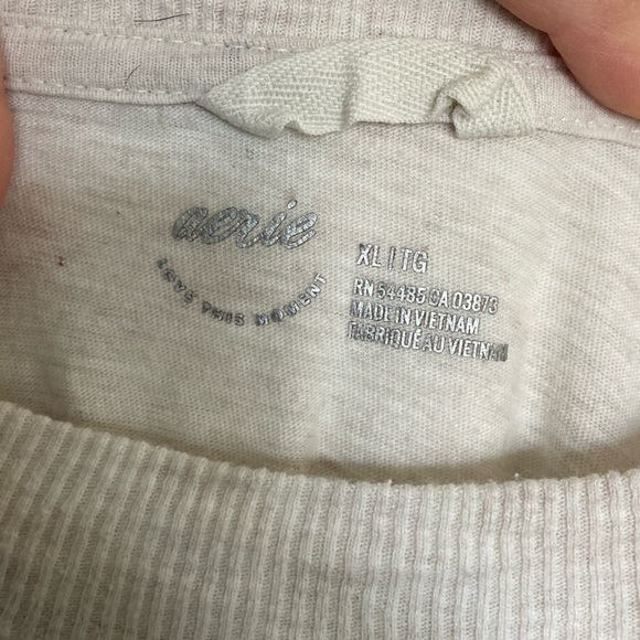 Gently worn Aerie Long Sleeve Oversized Boyfriend T-Shirt XL heather frost - Picture 3 of 5